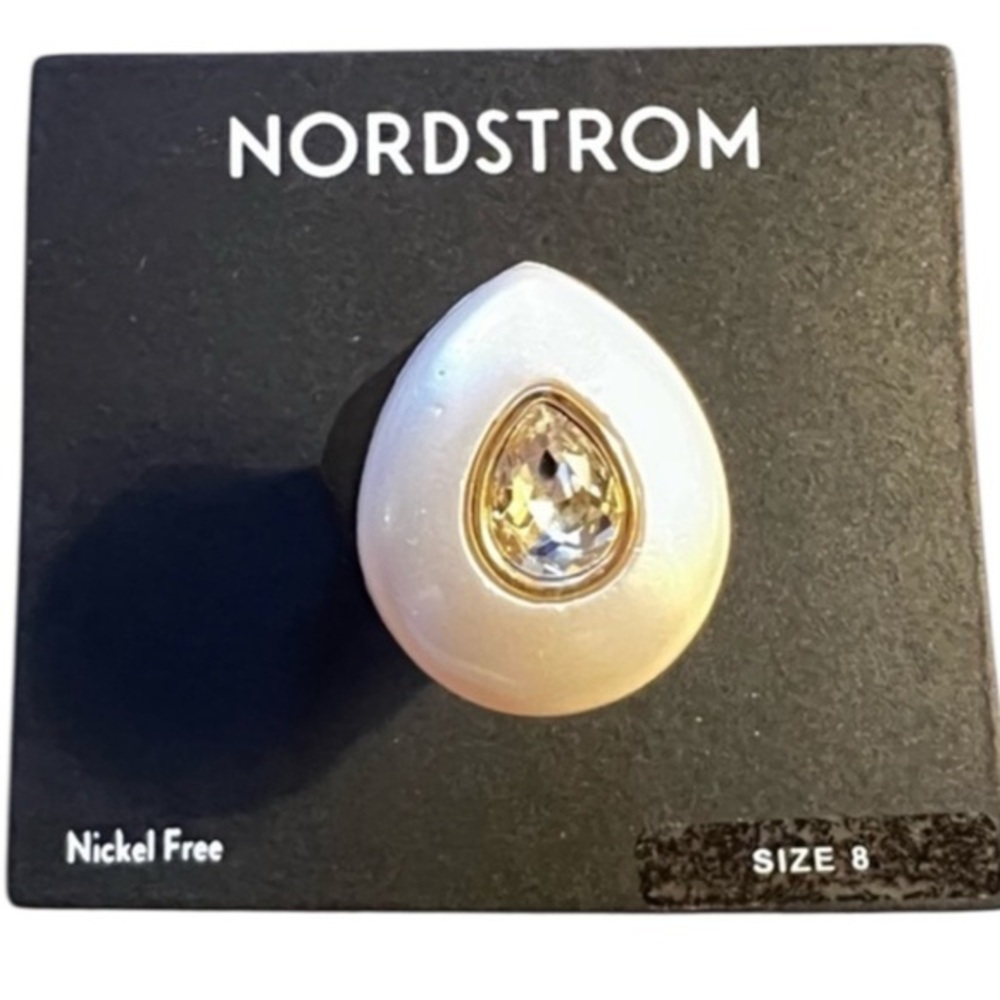 Nordstrom Crystal & Resin Pear Domed Statement Cocktail Ring::NWT::Size 8::